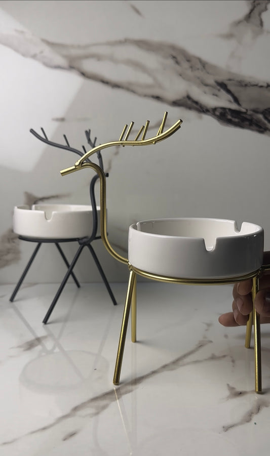 Elegant Deer Ashtray Set (Pack of 2) – Antirust Coated Metal Frame