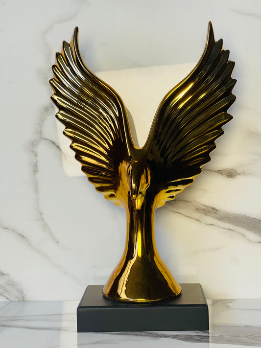 Golden Ceramic Eagle Sculpture on Black Base – Elegant Home Decor