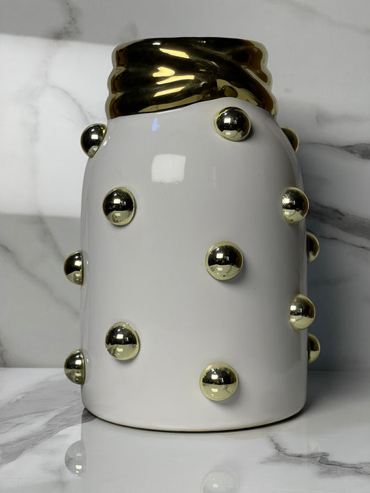 Modern Ceramic Vase with Gold Accents – Luxury Home Decor